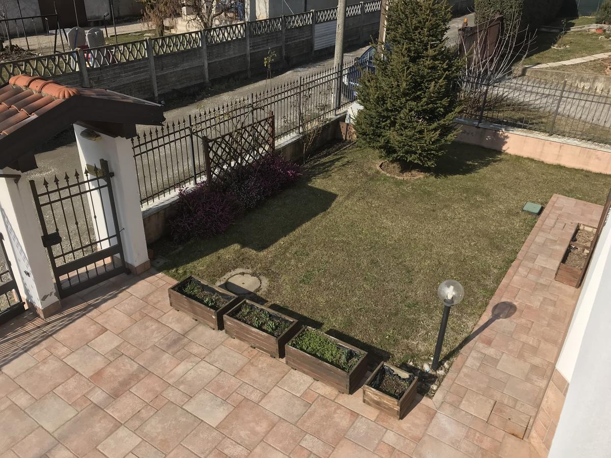 Color House Malpensa Bed & Breakfast
