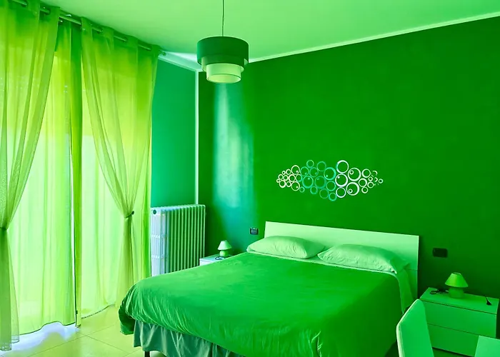 Color House Malpensa B&B