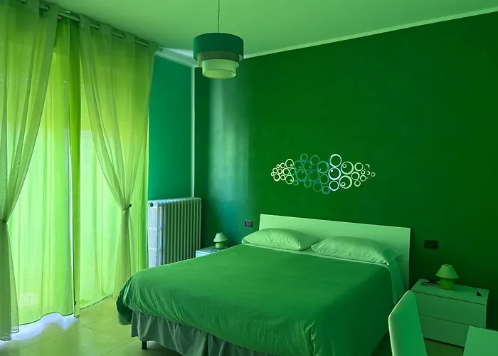 Color House Malpensa B&B