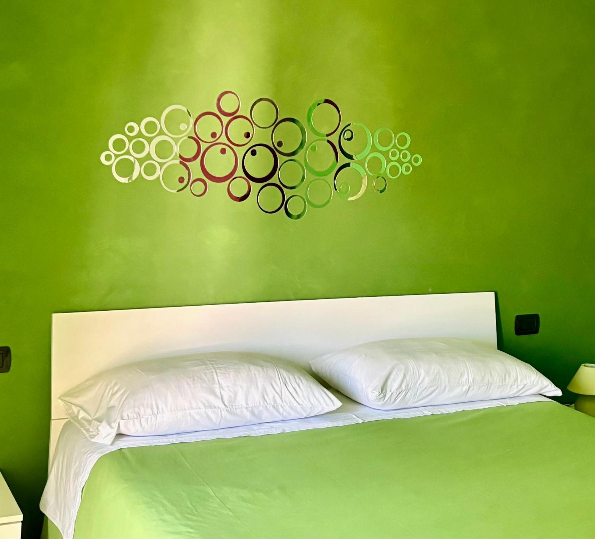 Frühstückspension Color House Malpensa *